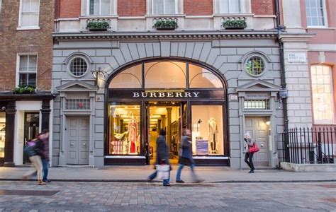 burberry group fy21